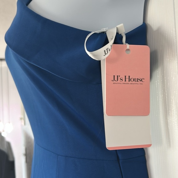 JJs House Pleated One Shoulder Sheath/Column Asymmetrical Cocktail Dress Blue - Picture 4 of 16